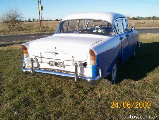 Opel en Chascom s modelo 1960 100000 km Nafta es una reliquia que 