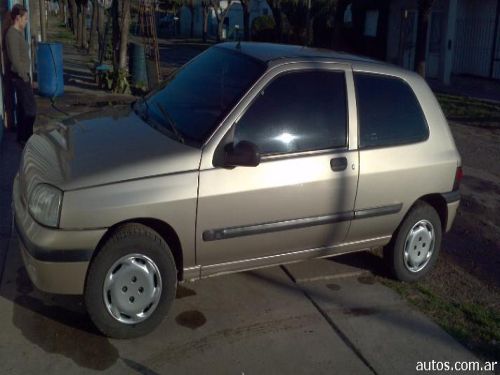  - Renault-Clio-RL-1999-201108050802351