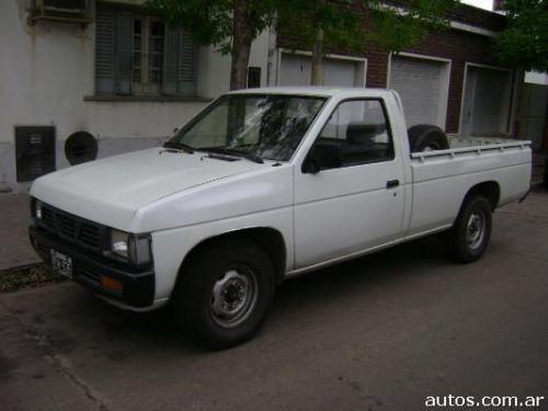 Nissan pick up 1999 cabina simple #10